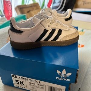 SOLD!!! Toddler Adidas Samba OG Shoes – Size 5K – Like New w/ Box